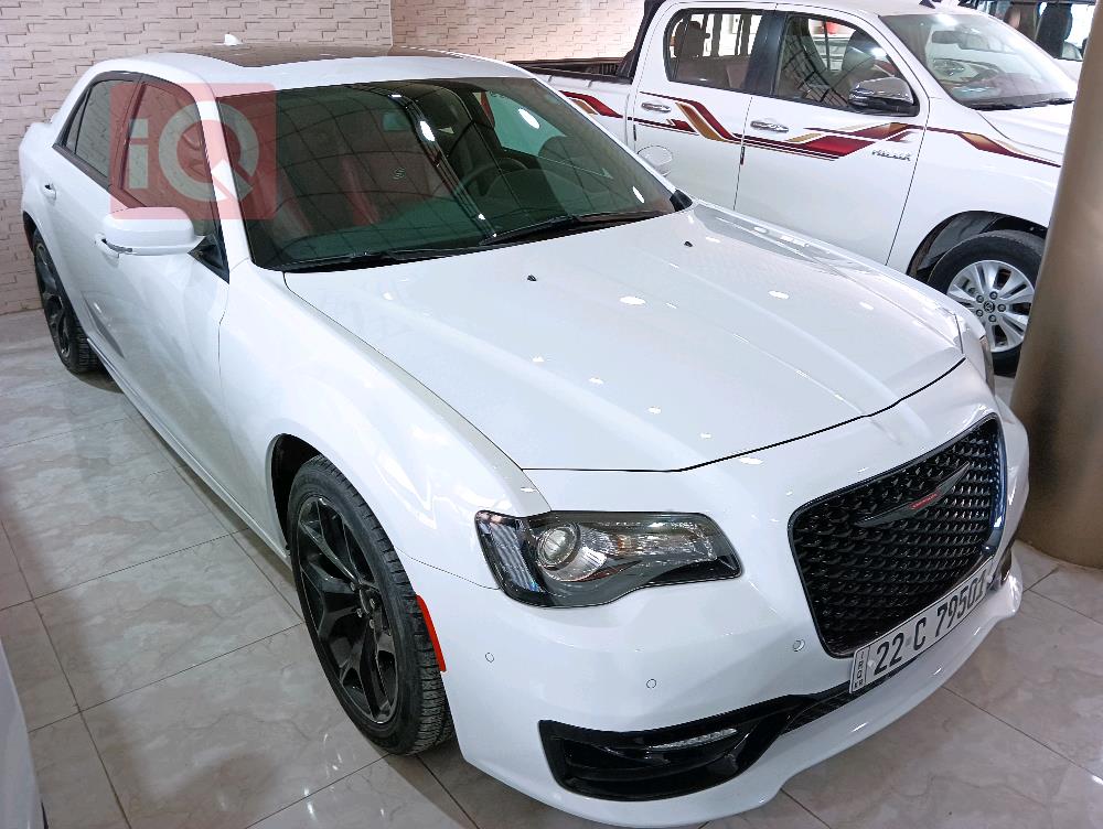 كرايسلر 300